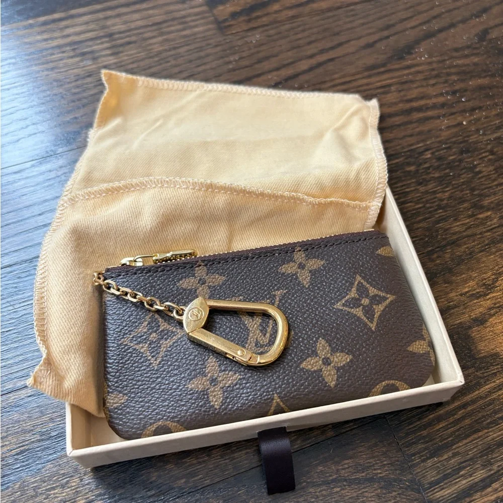 Louis Vuitton Brown Leather Pouch - Picture 3 of 6